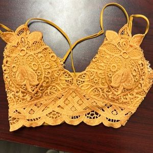 Cute Gold Wishlist bralette… never been worn .. size Small…
